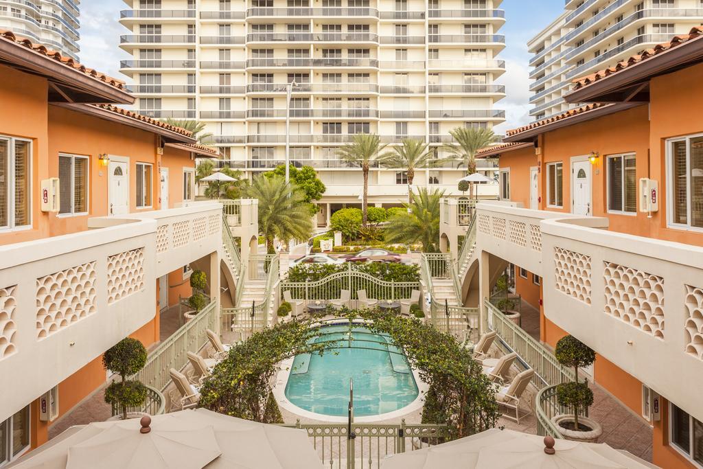 Sun Harbour Boutique Hotel Bal Harbour Extérieur photo